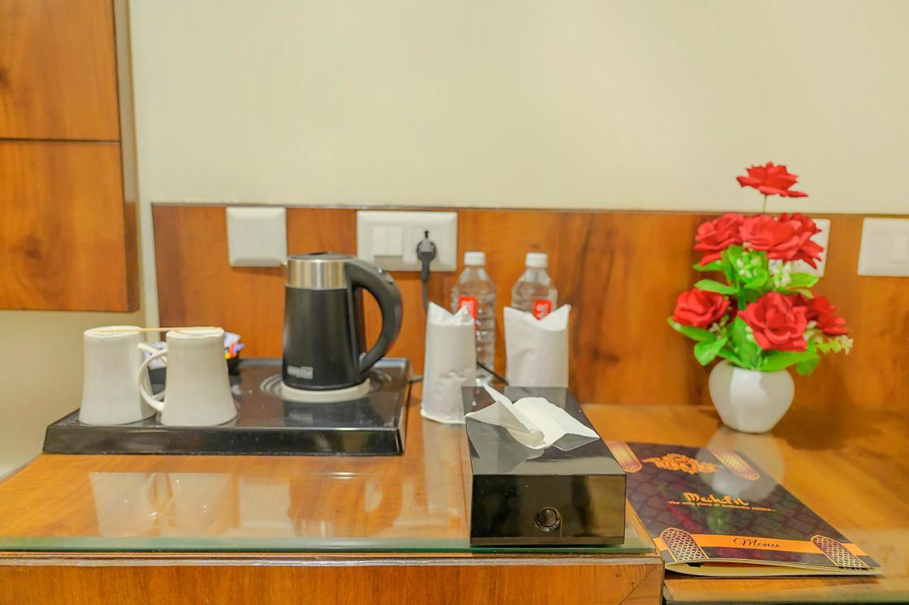 Hotel Hira Inn-10Mins From Railway Station & Bus Station Αλλαχαμπάντ Εξωτερικό φωτογραφία